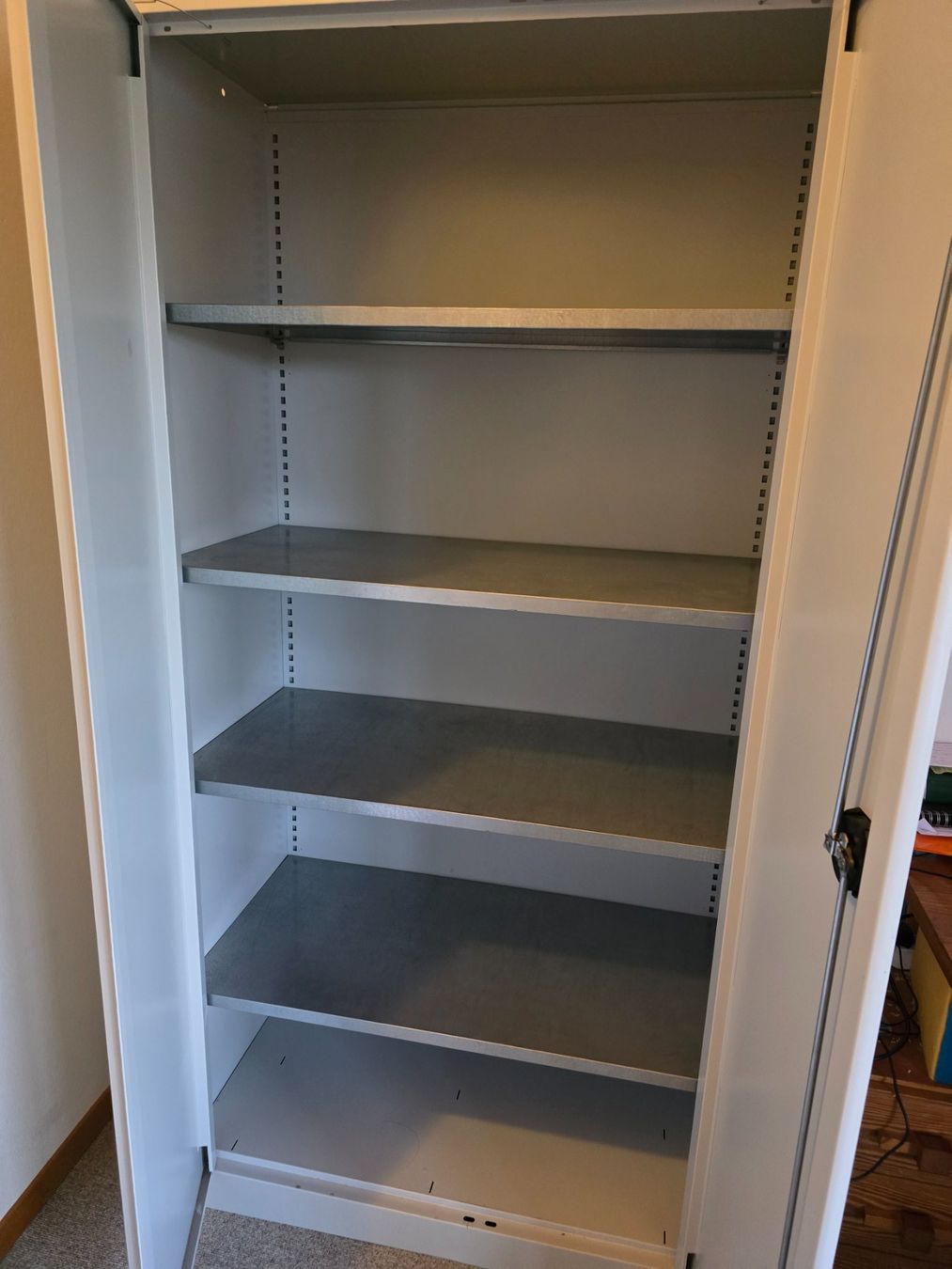 Ssi Schäfer Armadi: Schäfer Shop Select Materialschrank MSI 2509 – Usato da Schwerzenbach venduto da zueriwester 1