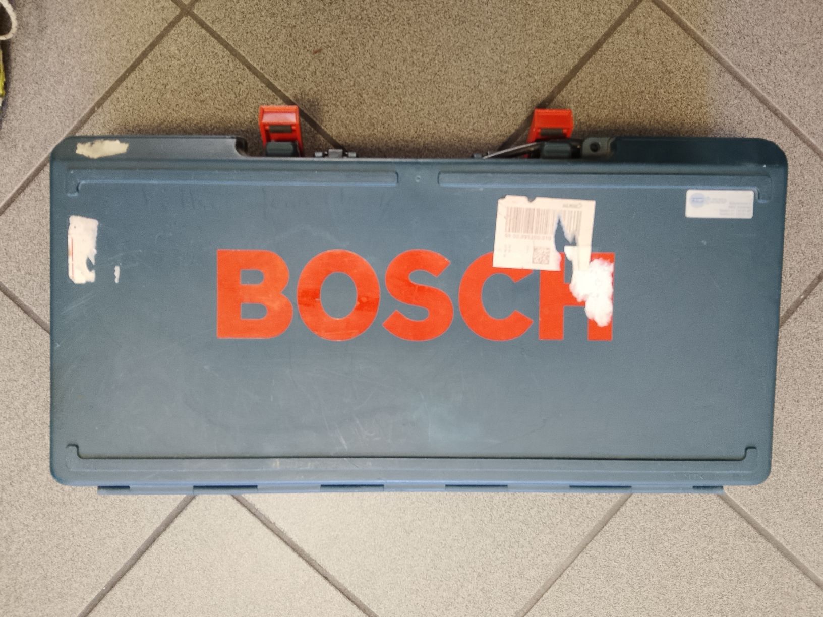 Bosch Bohrmaschinen: Bosch Professional Boschammer mit Koffer und Bohrer  – Gebraucht aus Biel/Bienne von Vintage-timearts 2