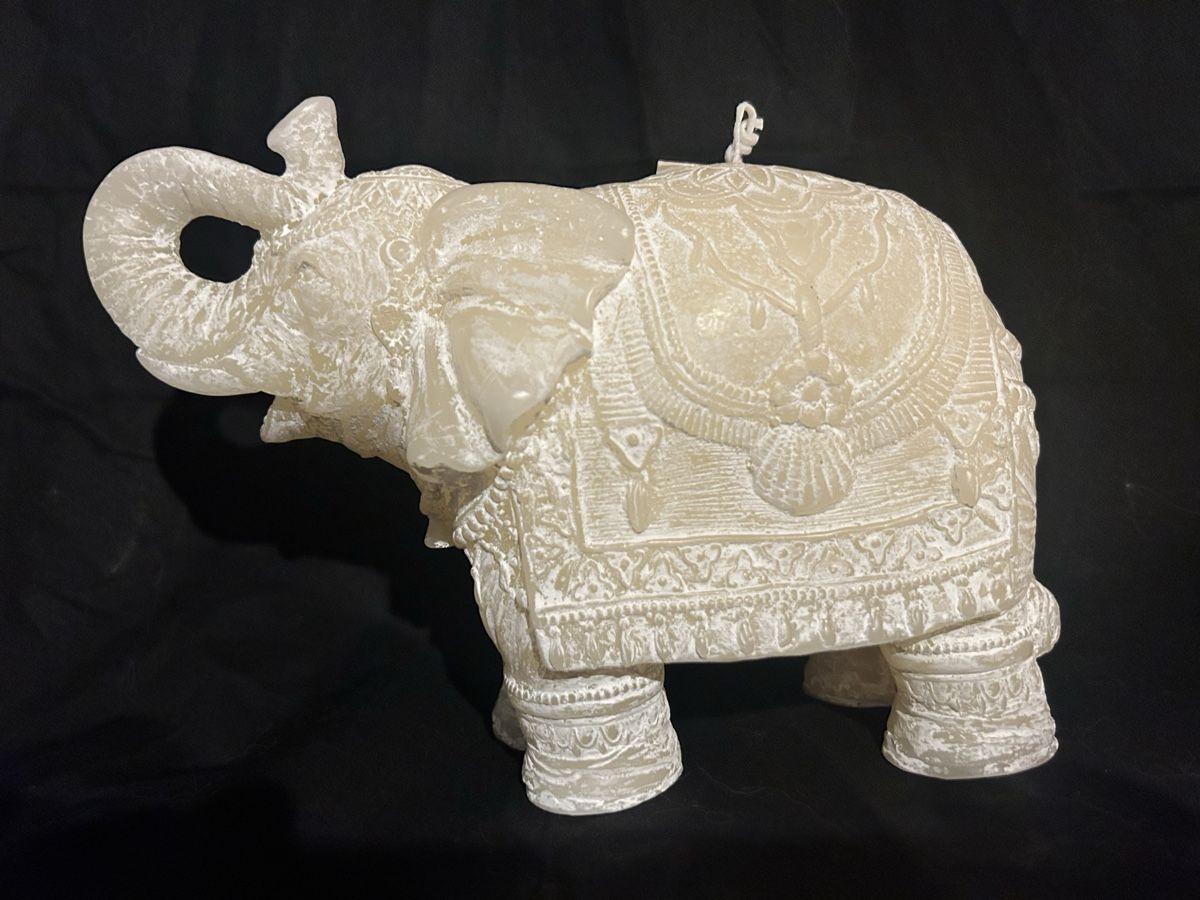 Candele: Elephant Candle - Brenndauer ca. 40 Std - Neu! – Nuovo (secondo la descrizione) da Zürich venduto da Mistral61