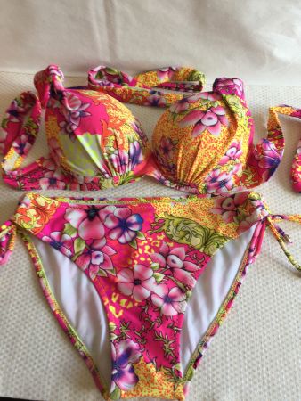 Bikini - 38