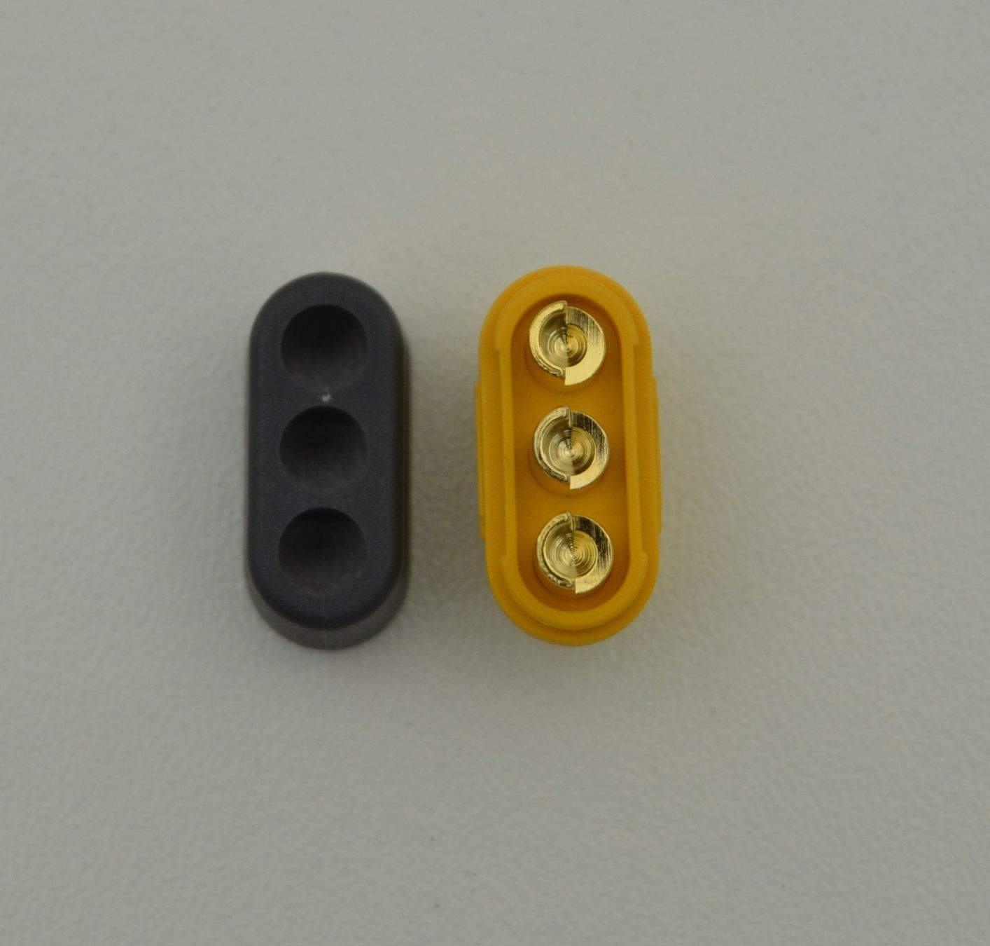Modellismo RC: MR 60 Buchse 1Stk. – Nuovo e nell'imballaggio originale da Rüti ZH venduto da MSRC_Modelle 2