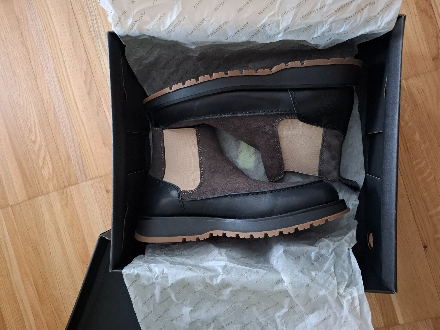 Scarpe da uomo: SCOTCH&SODA Boots Gr. 43, Neuwertig – Nuovo (secondo la descrizione) da Zürich venduto da zhch15