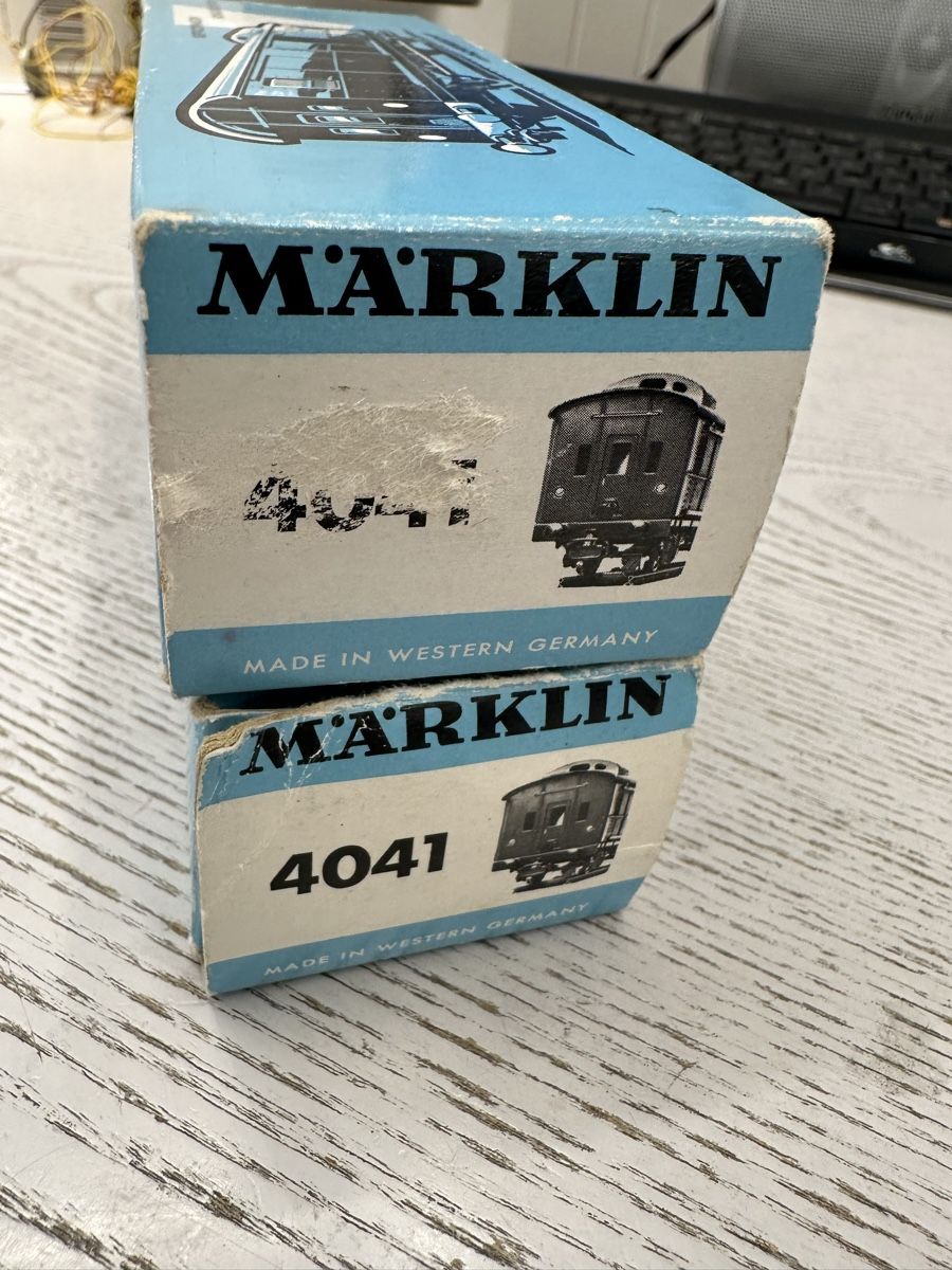 Märklin Modellini di ferrovie: Märklin 2x 4003 DB Gepäckwagen – Usato da Lupsingen venduto da New-Haven 7