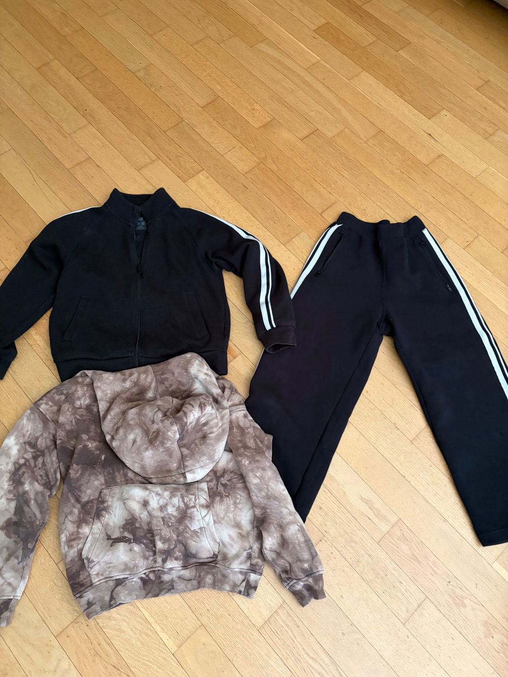 Lotti & Set di vestiti: Boys Kleider Paket 23 pieces – Usato da Münchenstein venduto da ArleneLM 7