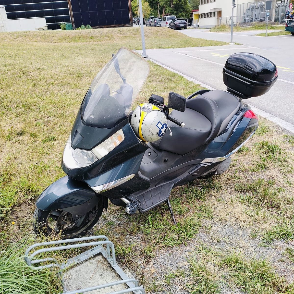 Aprilia Scooters: Aprilia Atlantic 500 – D'occasion à Cham par jp_roussin 1