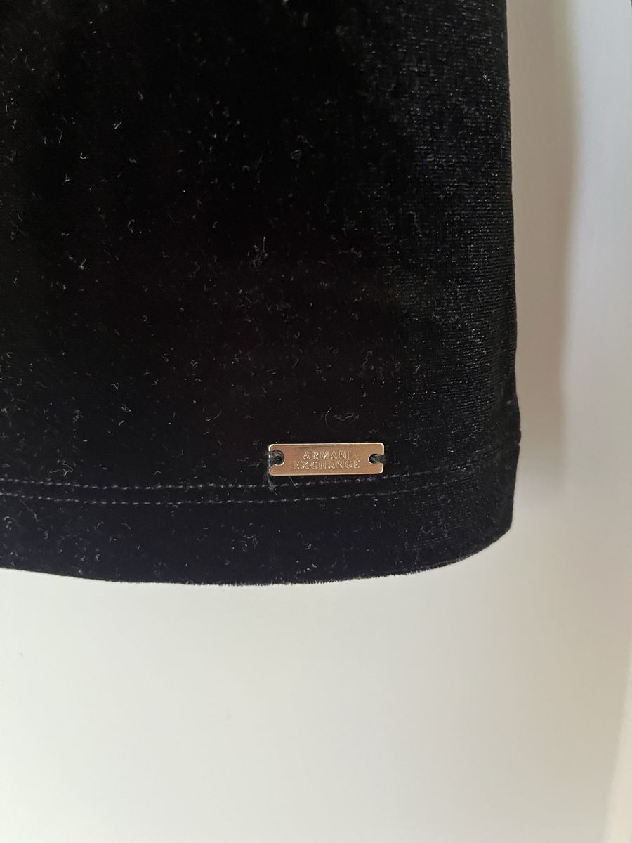 Armani Top: Samt Langarm Shirt Armani Exchange – Usato da Zürich venduto da ale_t 6