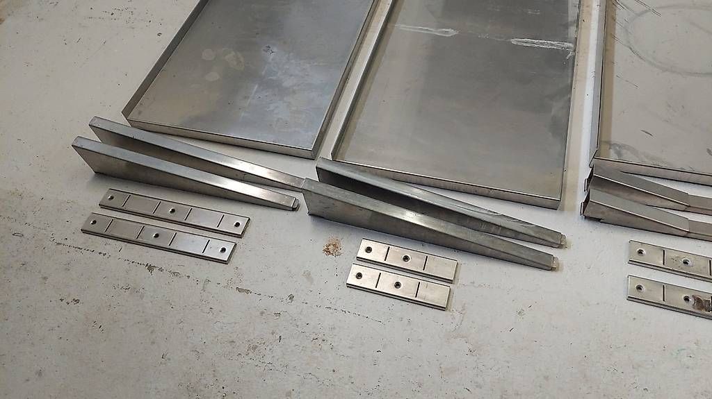 Scaffali: Gastro Chromstahl Tablar, Wandregal – Usato da Giswil venduto da Fredovski 2