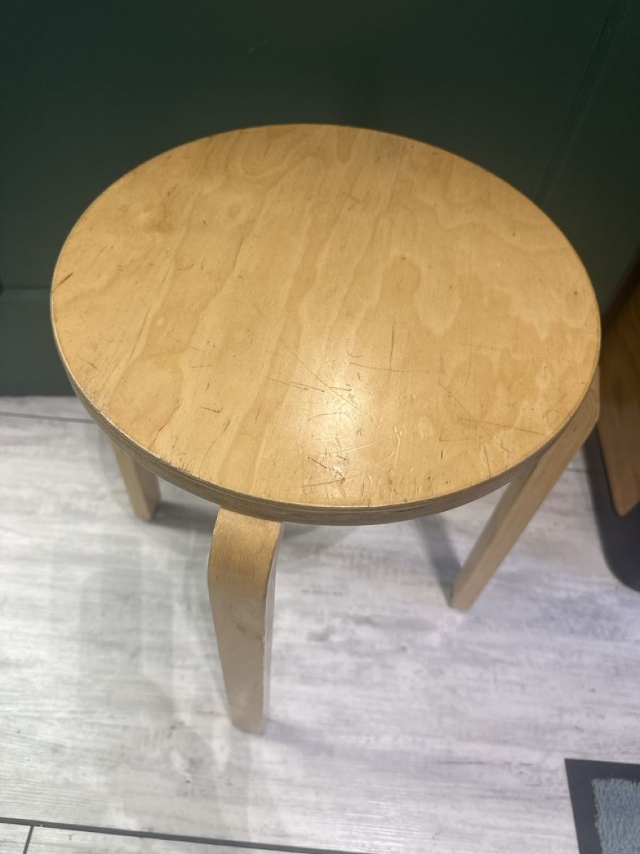 Ikea Tabourets: IKEA Hocker Frosta – D'occasion à Villmergen par bubblevintage 2