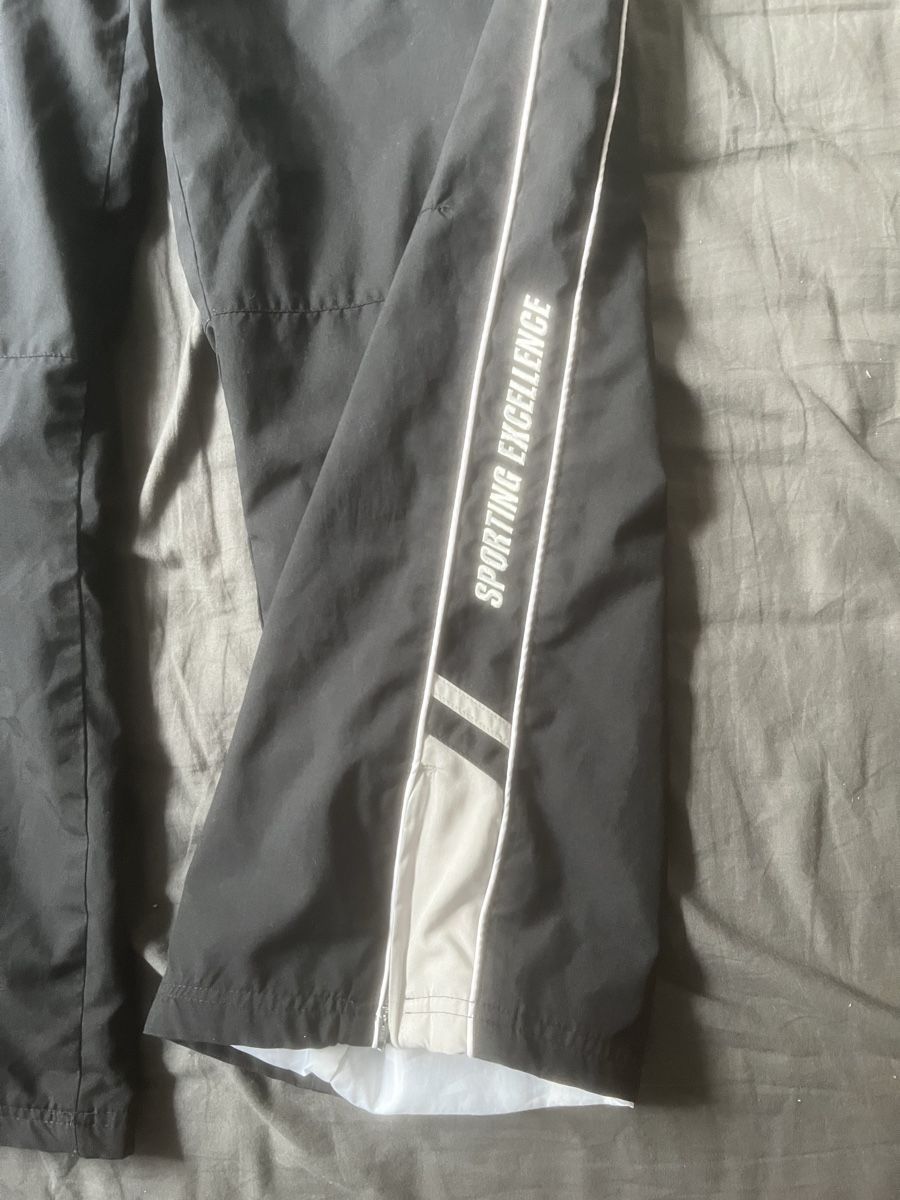 Nike Hosen: Nike Trackpants – Gebraucht aus Zürich von Noth020570 1