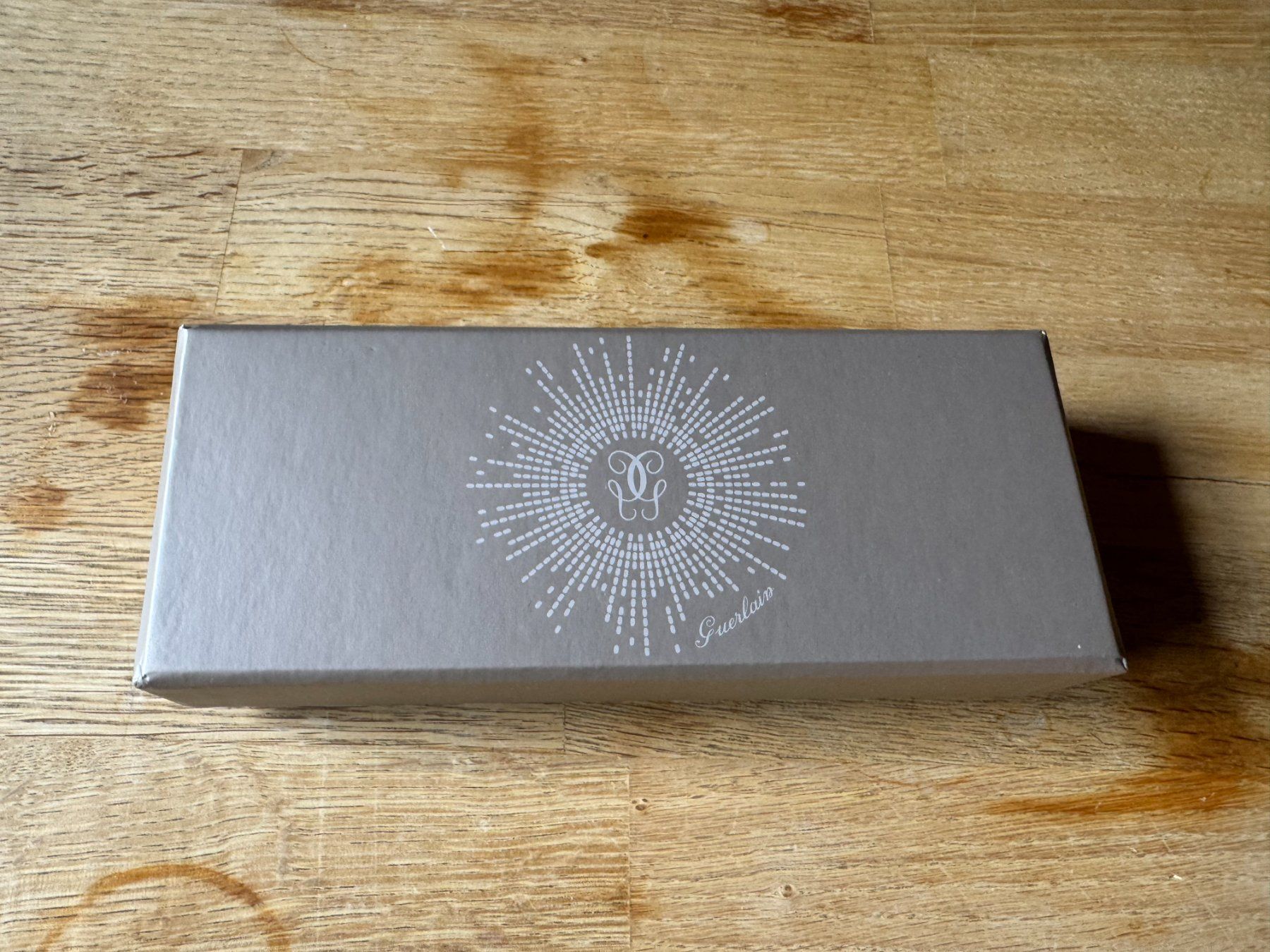 Guerlain Flaconi: Fancy Guerlain atomizer spray bottle with velvet pouch – Nuovo (secondo la descrizione) da Grund b. Gstaad venduto da ReLuxe 4