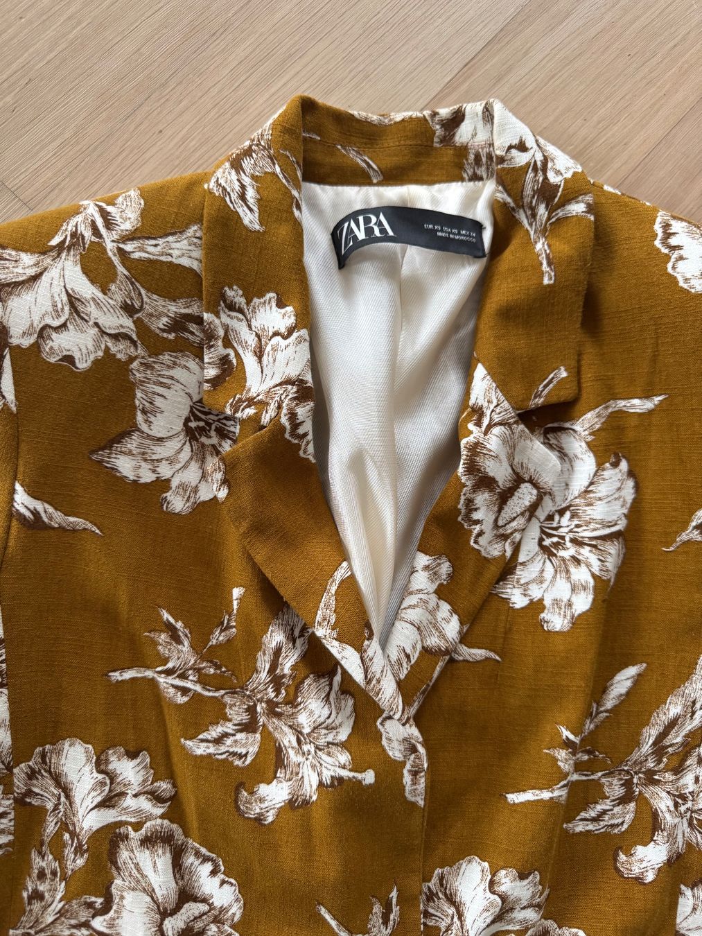 Zara Giacche: Zara Blazer mit Blumenmuster, Leinen, Grösse S/ XS – Usato da Kilchberg ZH venduto da MaM82 2