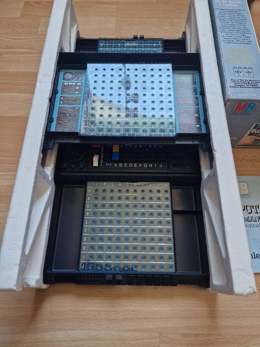 Spiele: Brettspiel MB Computerflottenmanöver 1982 mit Ersatzteilen – Gebraucht aus Fahrwangen von luk_bhw7 7
