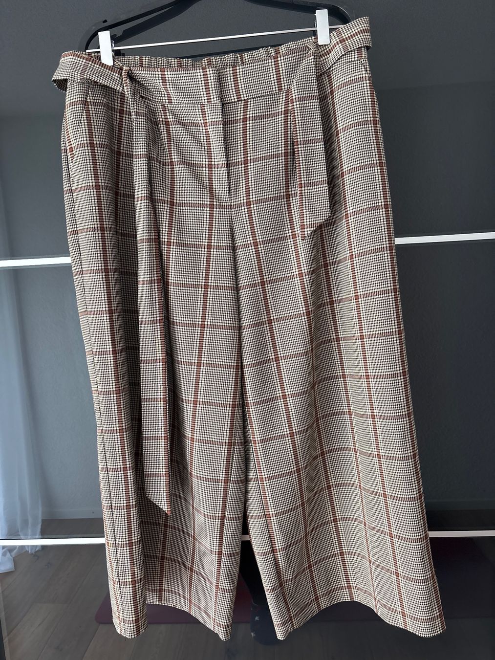 C&A Pantaloni: Culotte Hose 7/8, Gr. 44/46 Karomuster – Nuovo (secondo la descrizione) da Hendschiken venduto da Uraniali