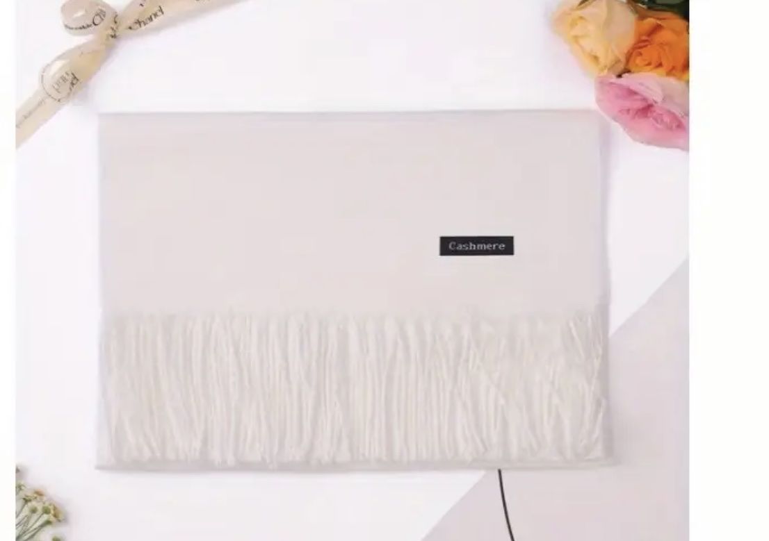 Foulard & Sciarpe: Scarf cashmere – Nuovo e nell'imballaggio originale da Opfikon venduto da MabelCouture
