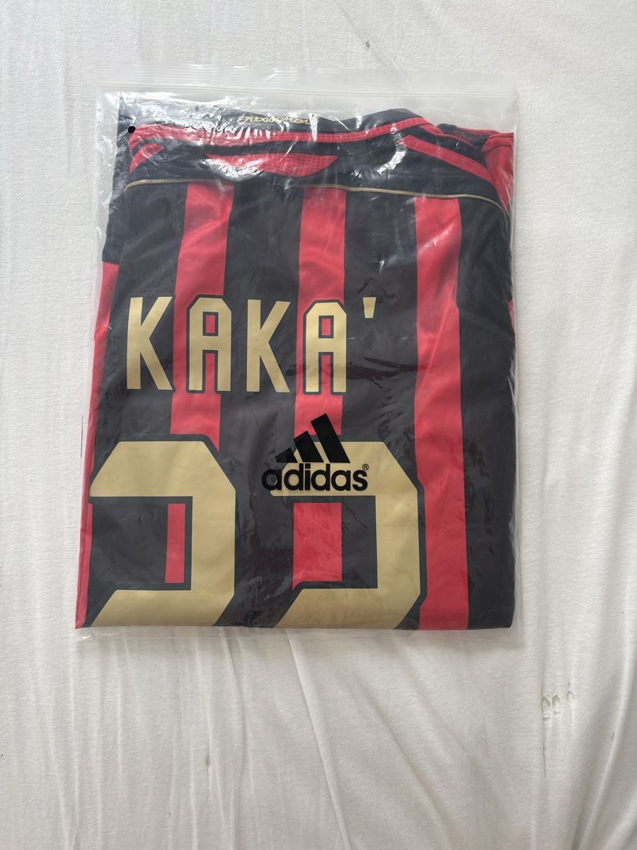 Leibchen & Hosen: Football t-shirt  – Neu und originalverpackt aus Siebnen von jad_s8p7 8