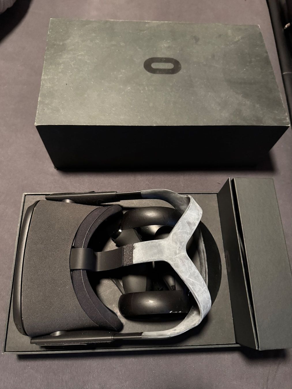 Casco VR: Oculus Quest VR 64 GB - kaum gebraucht. VR-Brille – Usato da Rapperswil SG venduto da Bombastic1