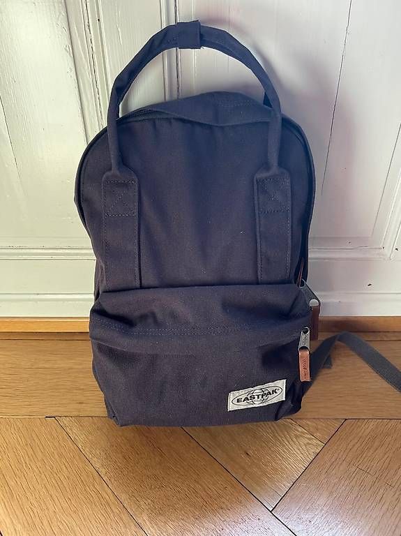 Eastpak Sacs à dos: Eastpak Rucksack in Anthrazit – Neuf (Voir description) à Basel par makemonta