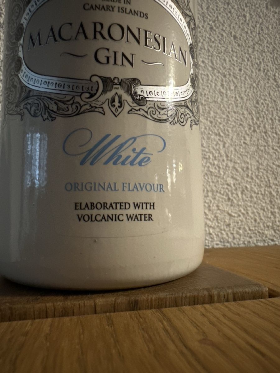 Bevande alcoliche: Macaronesian Gin White, 70cl. Original Flavour! – Nuovo e nell'imballaggio originale da Emmen venduto da moodle13 1