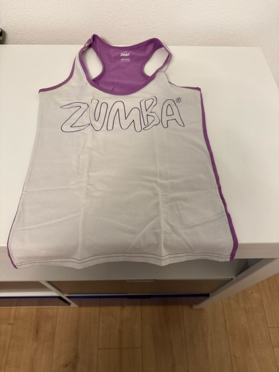 Top: Zumba Tank Tops Gr. M – Usato da Niederbipp venduto da Dathila 3