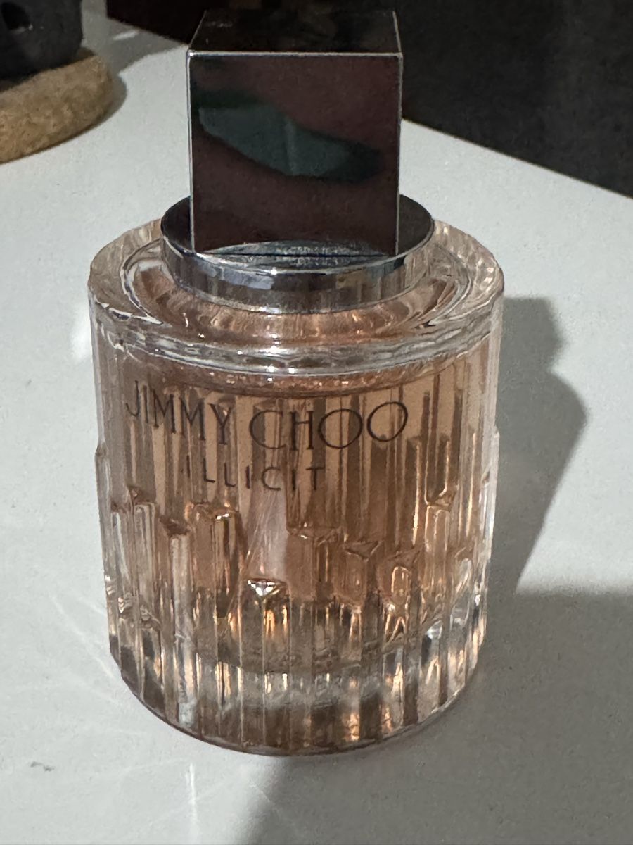 Jimmy Choo Profumi & Eau de Toilette: Jimmy Choo Illicit edp 60ml – Usato da Genève venduto da ribes_rubrum