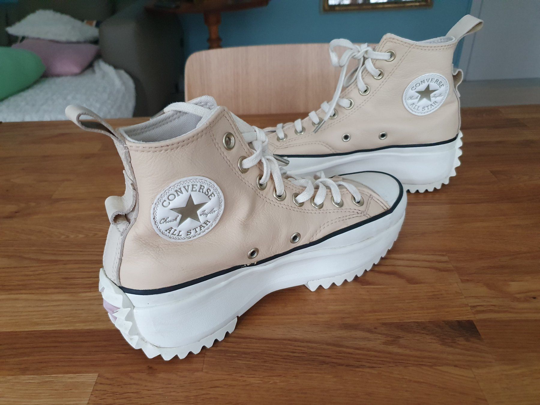 Converse Damenschuhe: Converse Run Star Hike 39 – Gebraucht aus Genève von  5