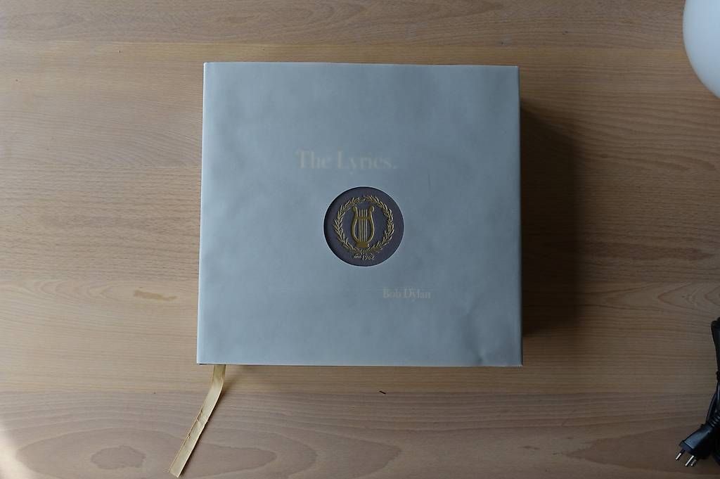 Livres: The Lyrics . Bob Dylan. Since 1962 – D'occasion à Biel/Bienne par g.vasine