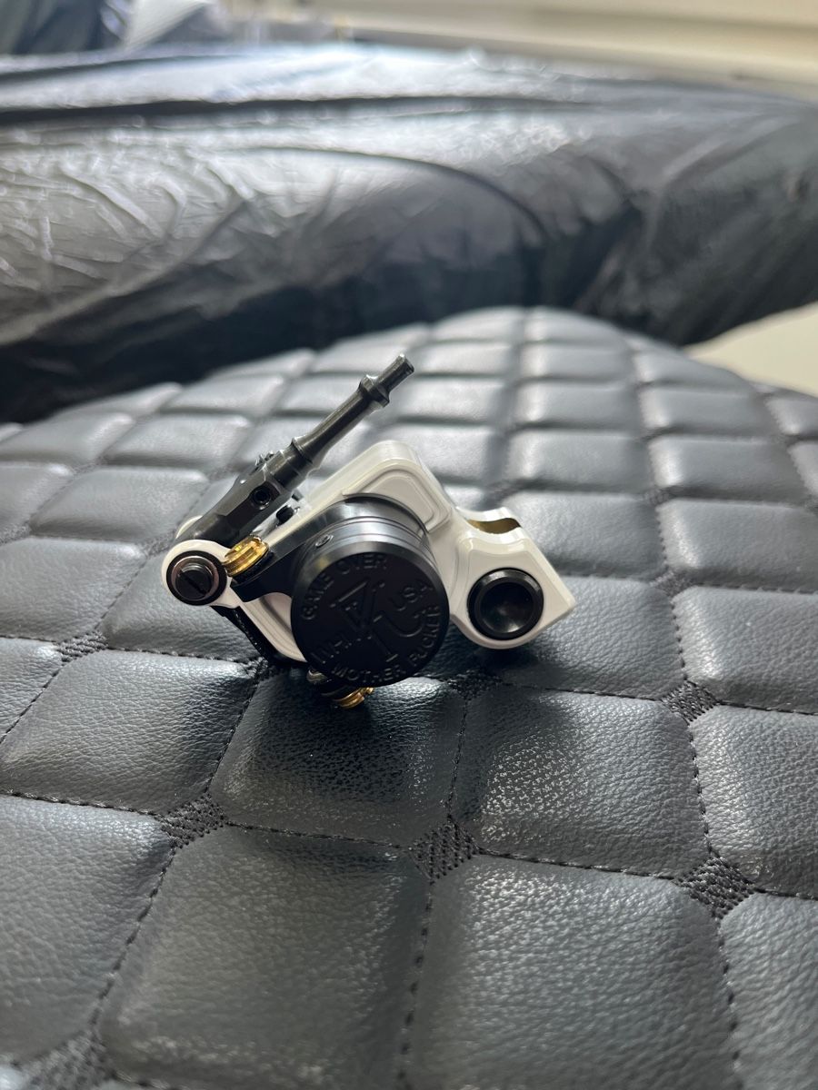 Tous les outils: Dan Kubin Sidewinder 46er Serie, Tattoomachine – D'occasion à Flurlingen par ezail36
