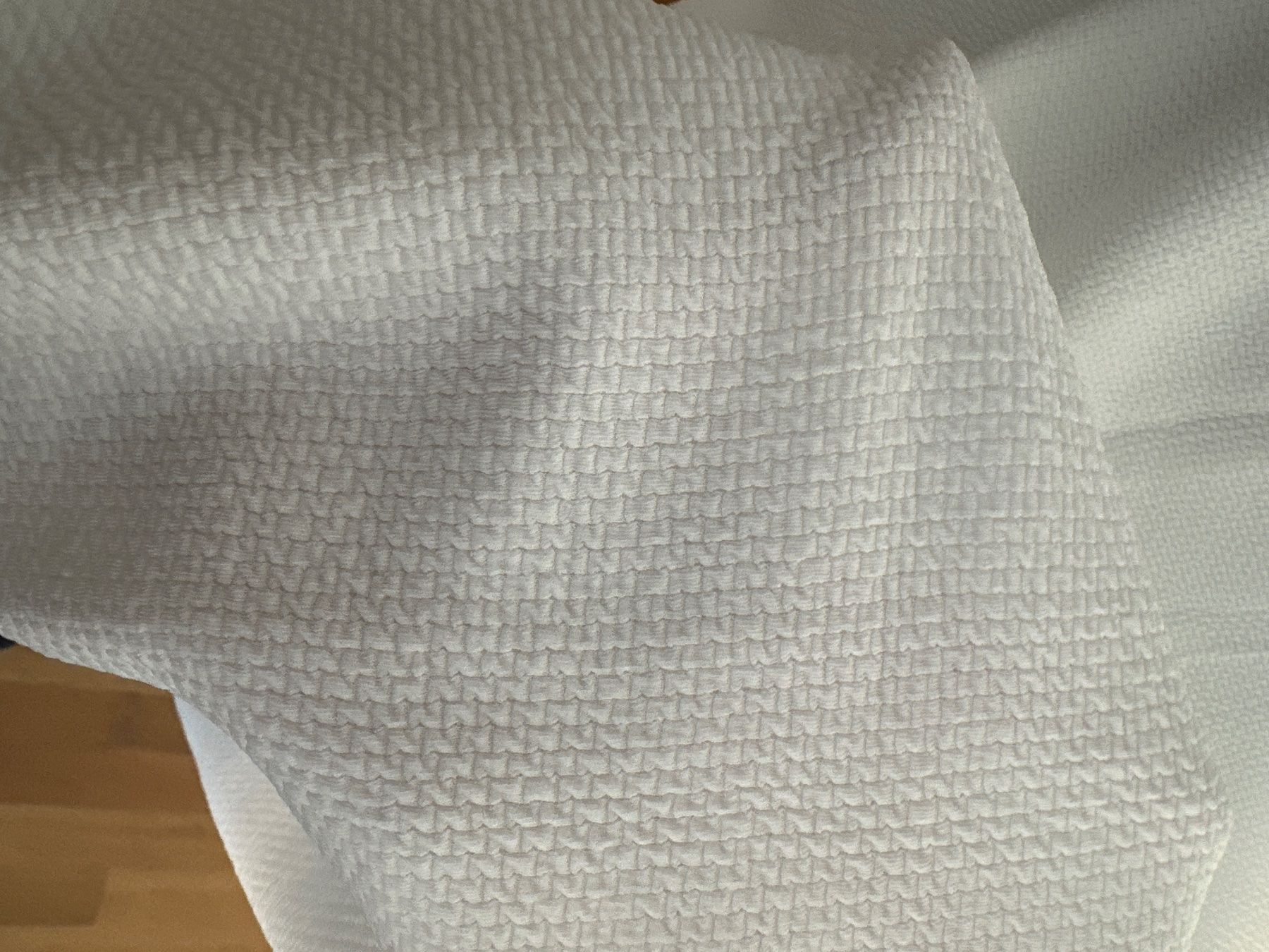 Stoffe: Jacquardstoff weiss 1,6 m x 1,3m – Gebraucht aus Bad Zurzach von Anabenae 2