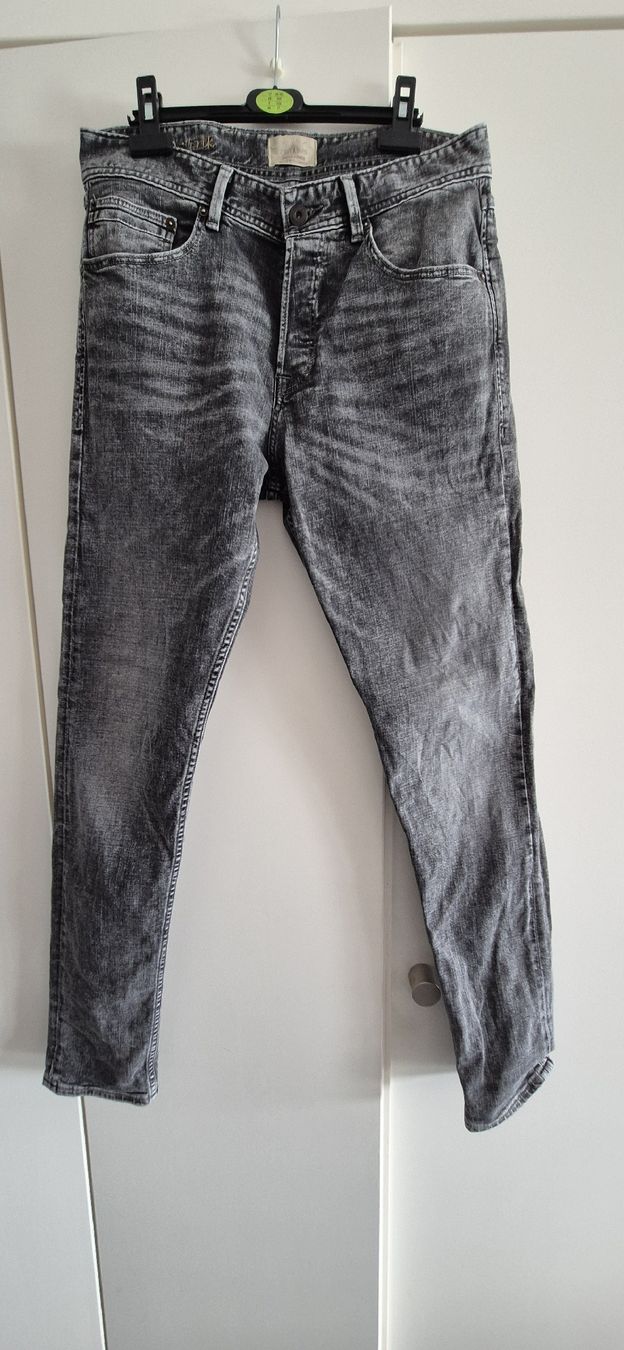 Jack & Jones Jeans: Jeans Jack&Jones Gris W32/L36 – Usato da Estavayer-le-lac venduto da Bruno1175