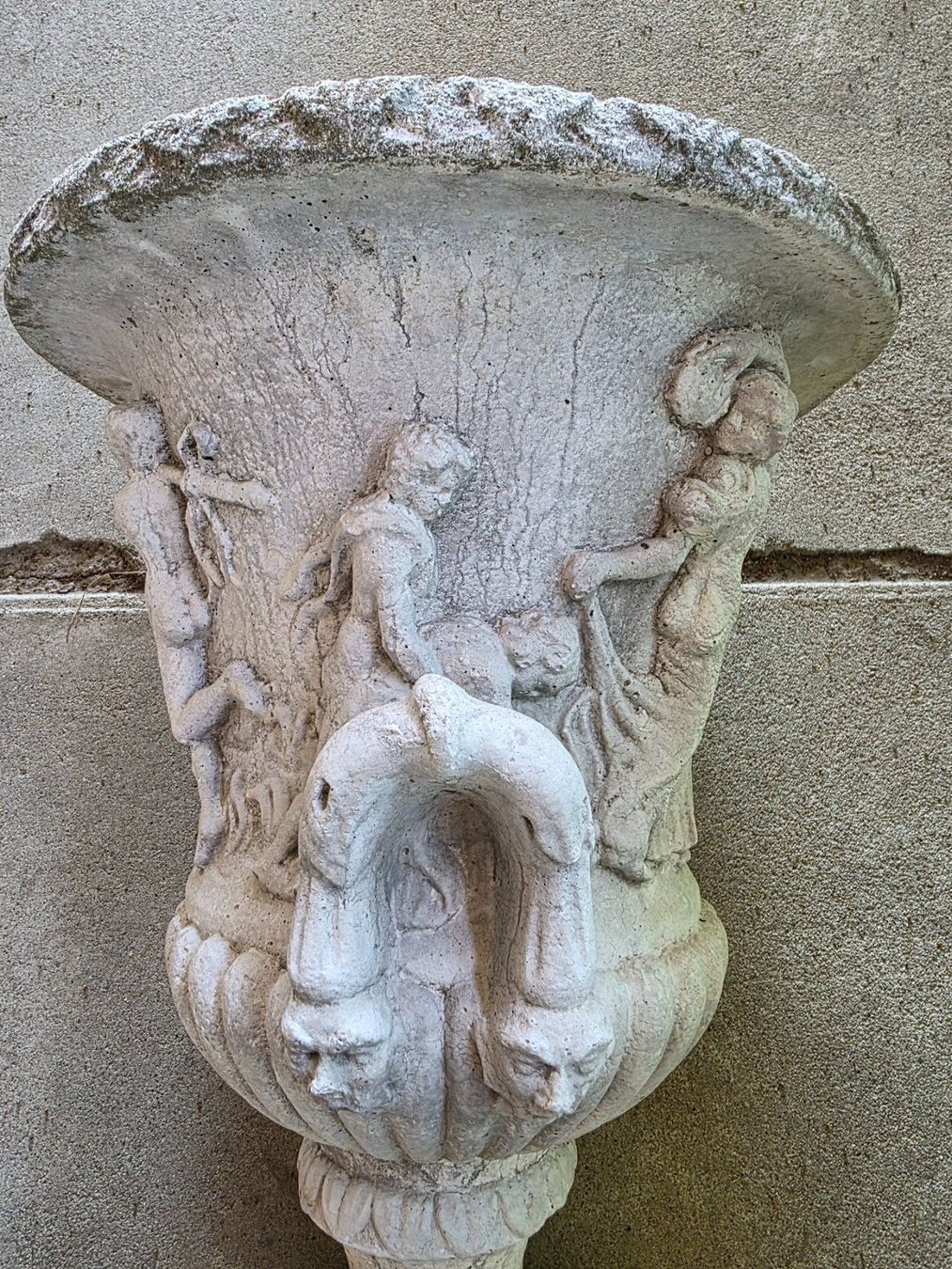 Casseroles: antike schwere Garten Amphore Stein Topf – D'occasion à Walterswil BE par Lonitti