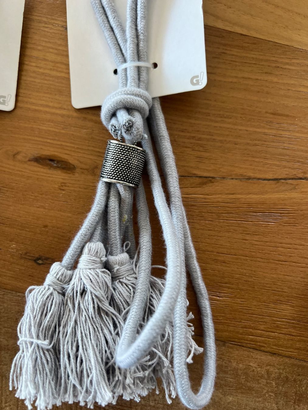 Tutte le decorazioni: 4 embrasse neufs gris – Nuovo e nell'imballaggio originale da Lugnorre venduto da jul_lnh6 2