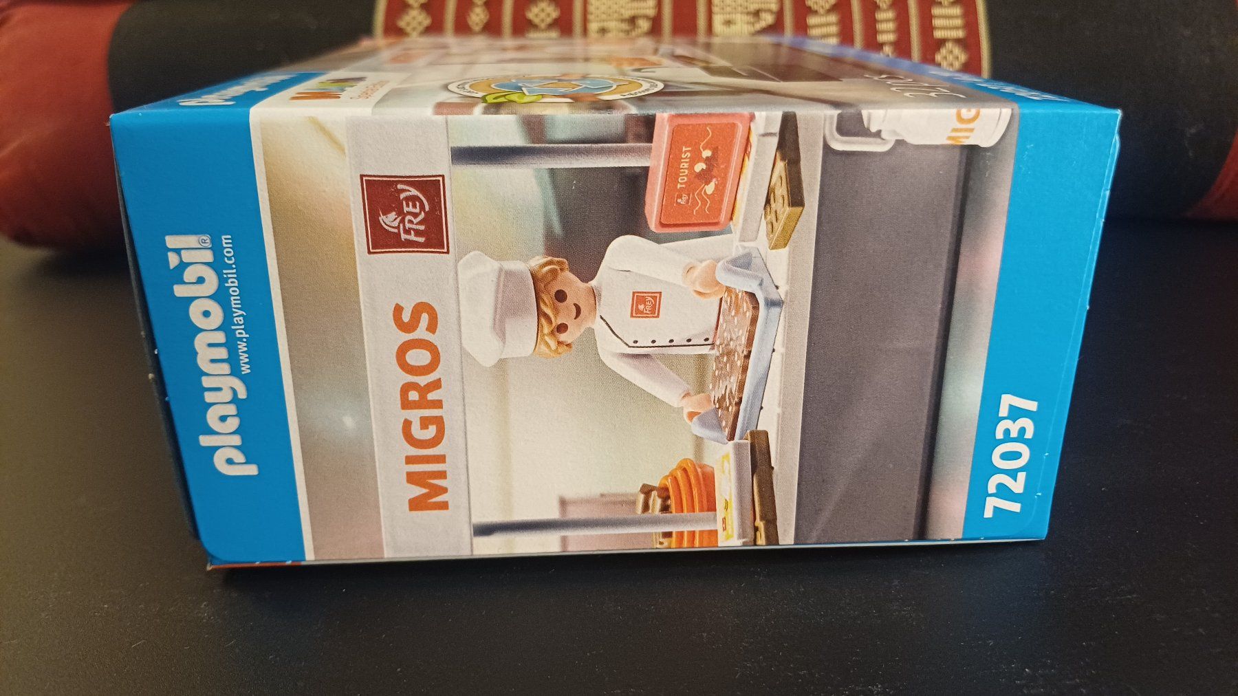 Playmobil Giocattoli: Playmobil Migros Chocolatier – Nuovo e nell'imballaggio originale da Uznach venduto da DeNois 2