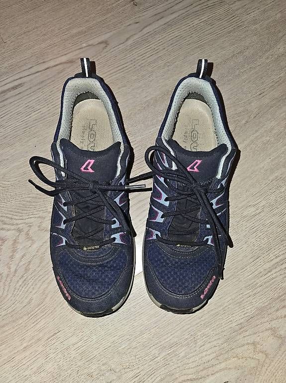 Scarpe da donna: Lowa Schuhe gr 38 – Usato da Rodersdorf venduto da wer_6kyb