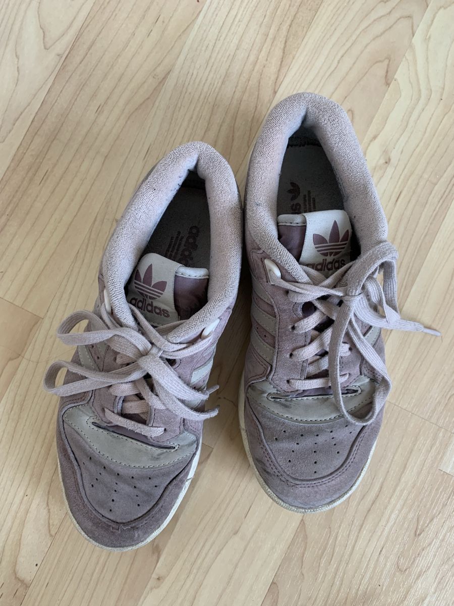 Adidas Scarpe da donna: Adidas Sneaker Grösse 38 2/3 – Usato da Stäfa venduto da nin_dv8m 1