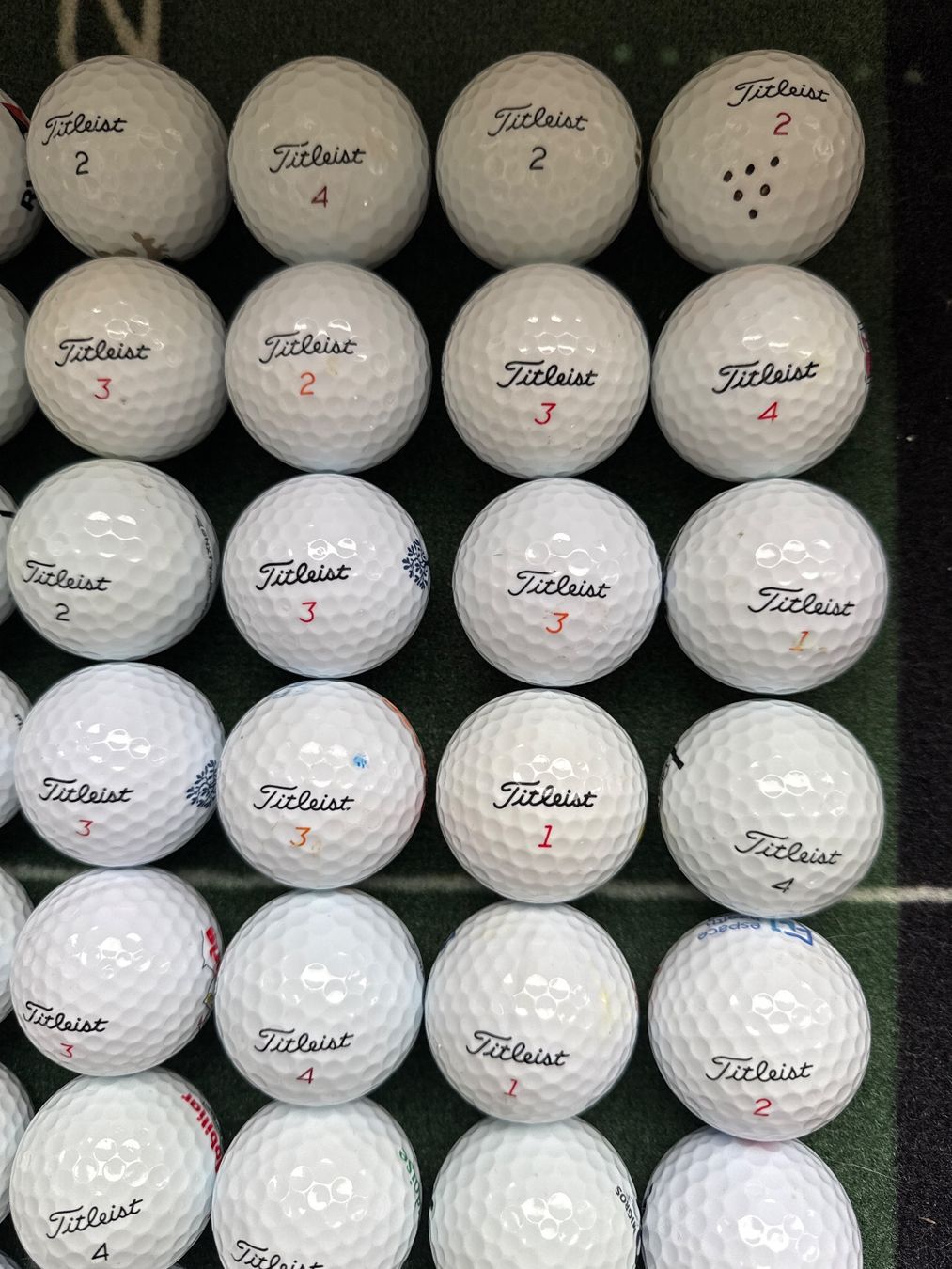 Titleist Bälle: 55 div. Golfbälle Titleist guter Zustand – Gebraucht aus Münchenbuchsee von Mantik 1