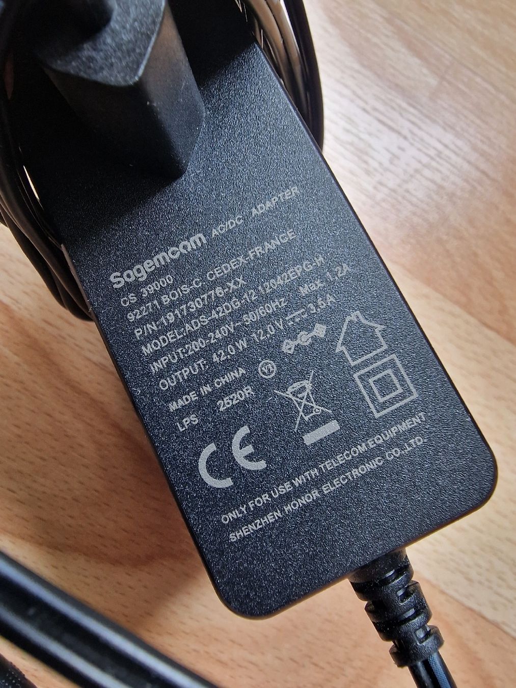 Audio- & Mediensysteme: Android TV/OTT Top Box HP4420 mit Netzteil AC/DC Adapter – Gebraucht aus Fahrwangen von luk_bhw7 3