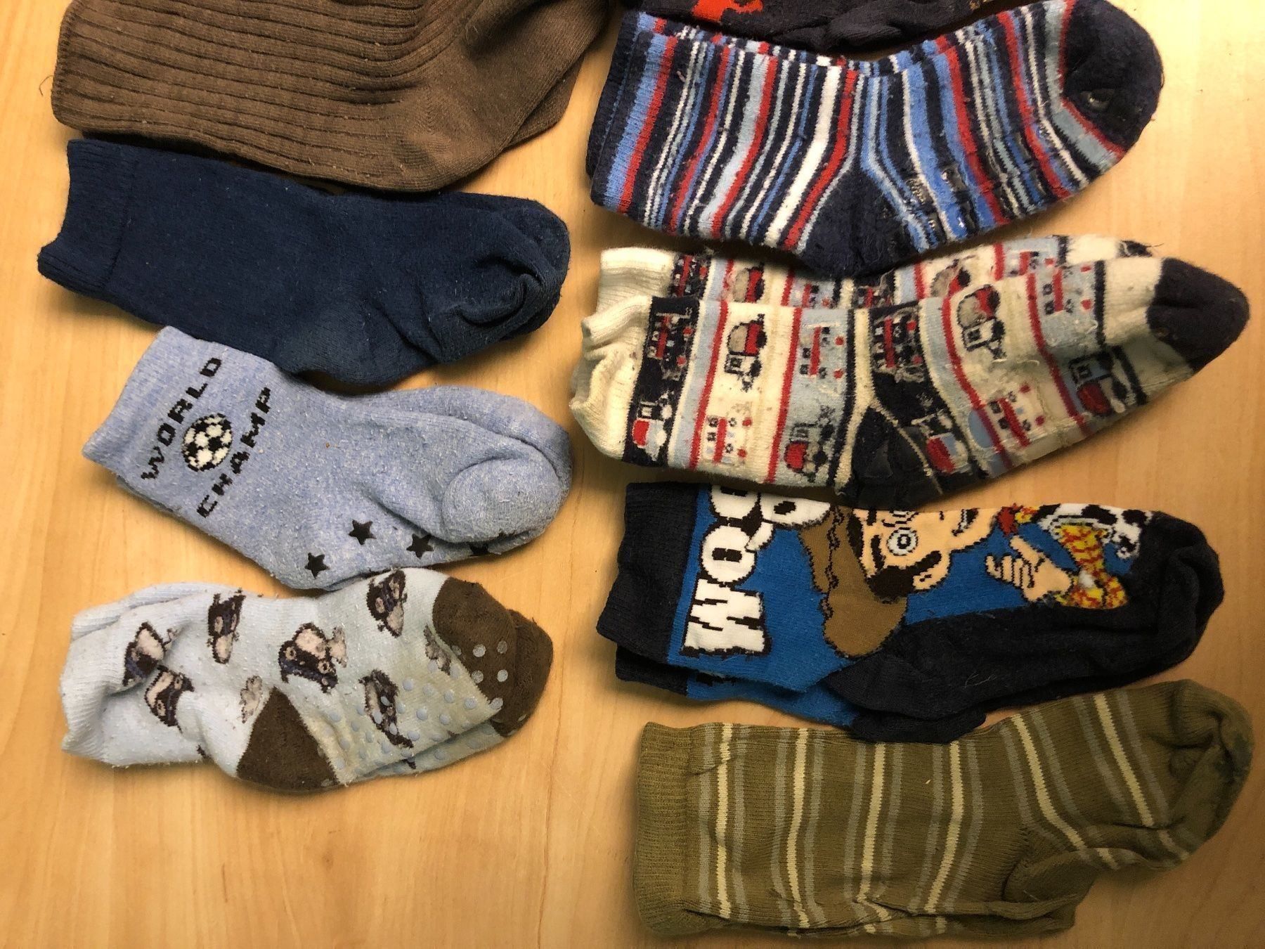 Calze per bambini: 13 paar Socken Gr.23-26 – Usato da Obergerlafingen venduto da cabo4 1