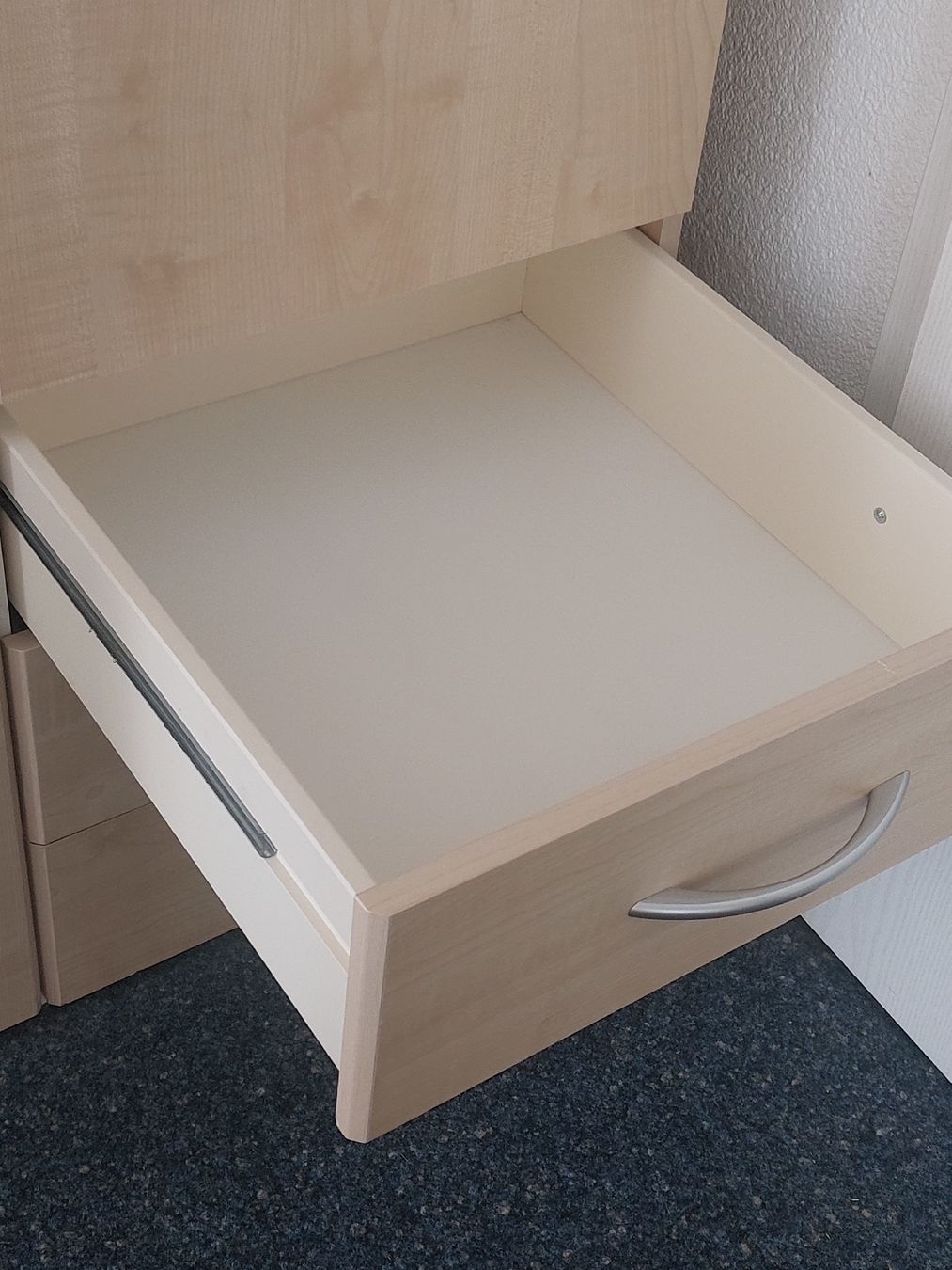 Armadi: Kleiderschrank – Usato da Uttigen venduto da bau_rxn6 1