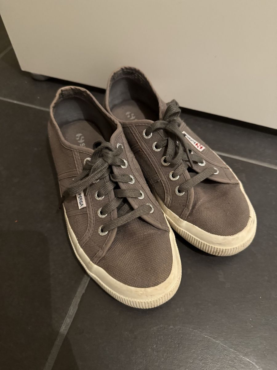 Damenschuhe: Superga Schuhe – Gebraucht aus Thalwil von Vancud90