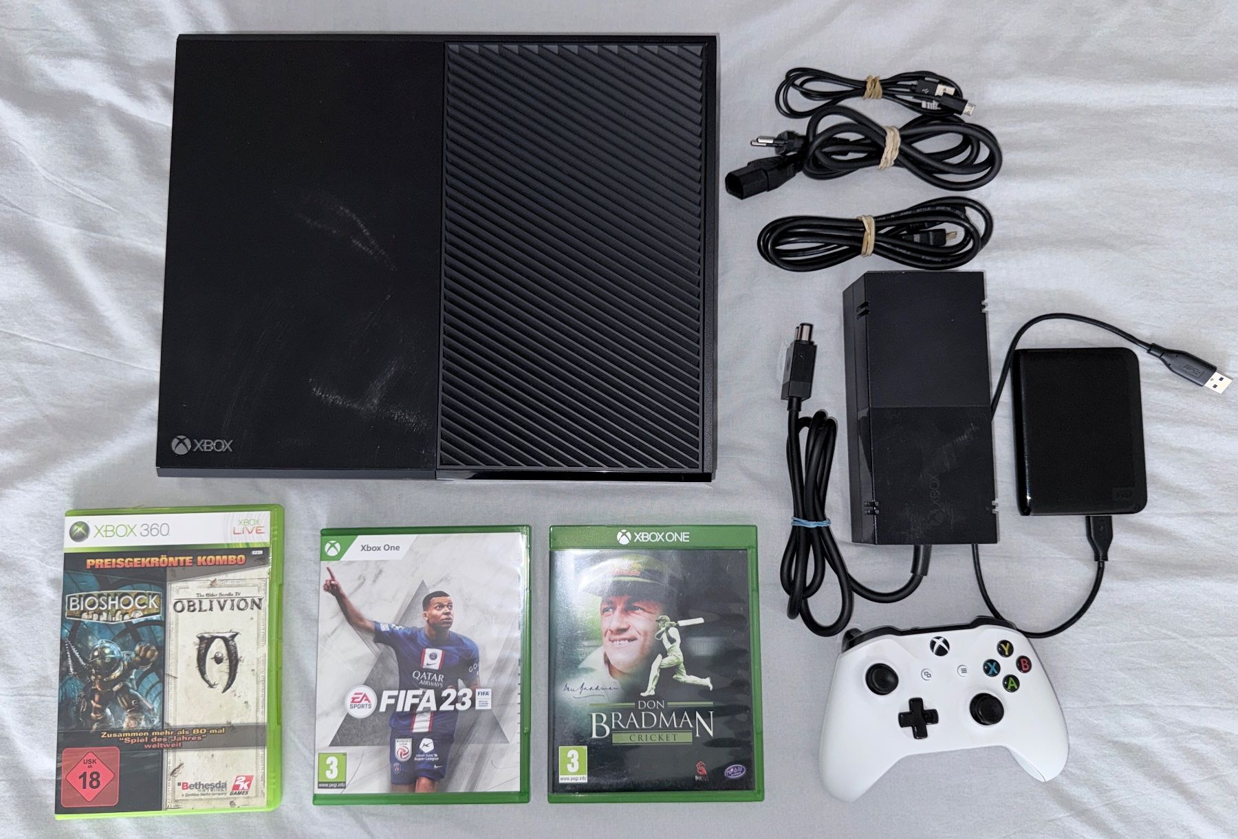 Microsoft Console: XBOX ONE Konsole 500GB + Controller + 3x Games + 500GB HDD! – Usato da Dintikon venduto da Onomichio-Kun