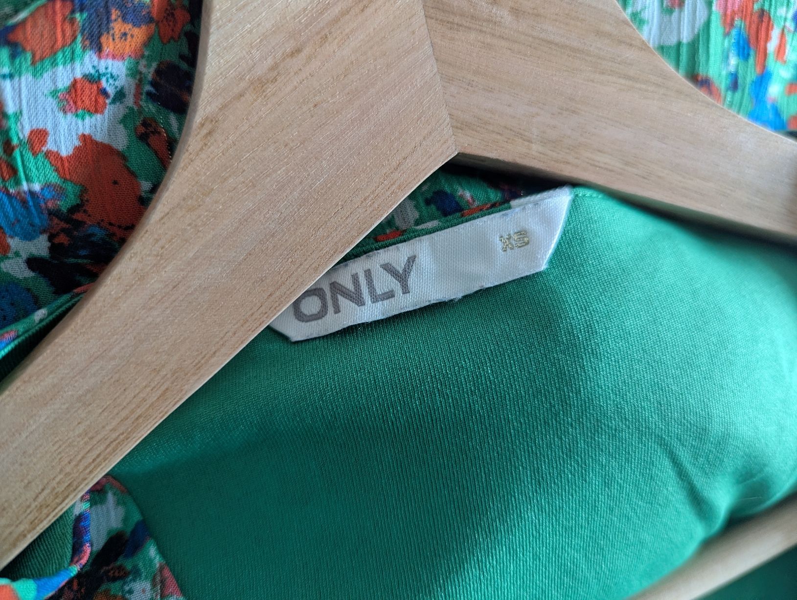 Only Kleider: robe marque only XS – Gebraucht aus Montreux von dem_gyt9 4