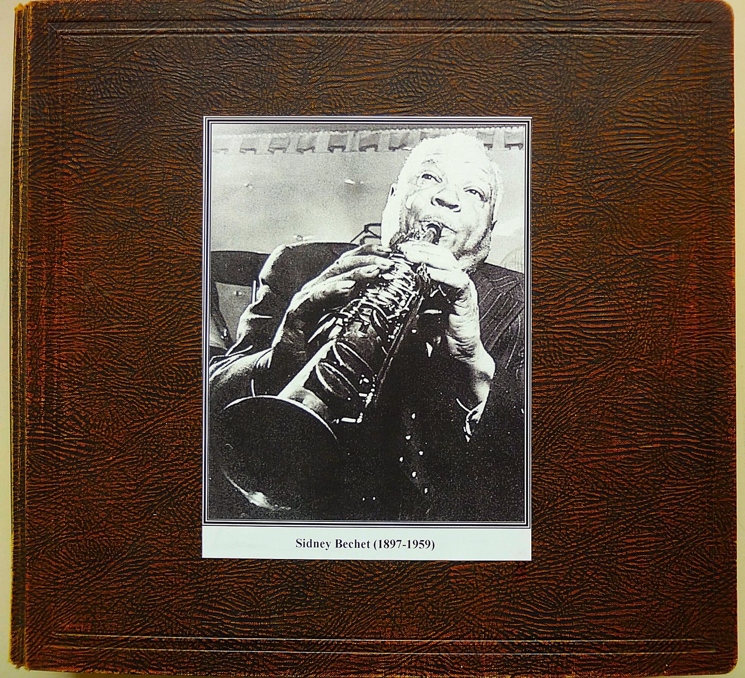Dischi in vinile: Sidney Bechet, Album mit 12 Jazz Schellackplatten 30cm – Usato da Hemishofen venduto da Phonomandy