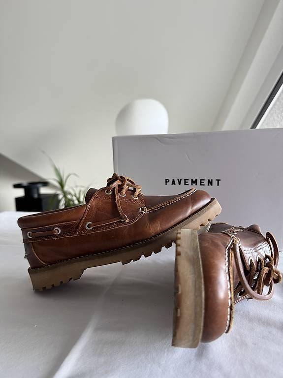 Herrenschuhe: PAVEMENT Lederschuhe  Braun – Neu und originalverpackt aus Schlieren von gue_m9qk 1
