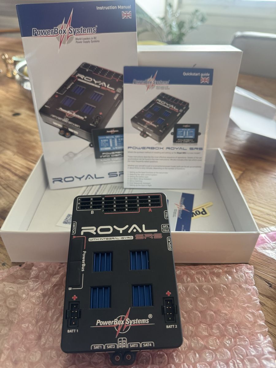 Powerbox Systems Telecomandi: Power Box Akkuweiche – Nuovo e nell'imballaggio originale da Wilen b. Wollerau venduto da Loonyacht 3