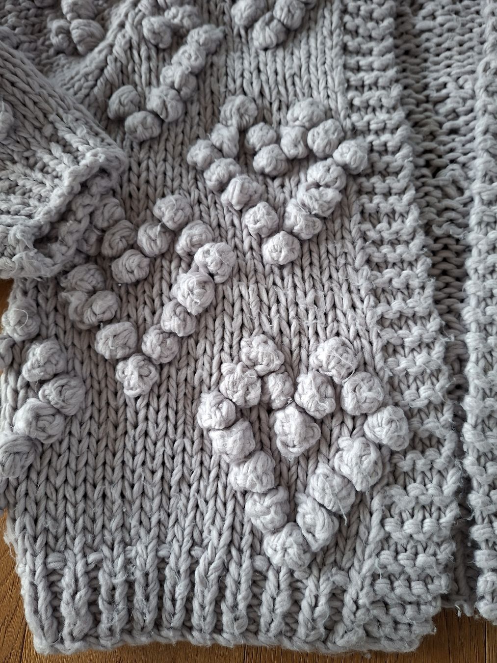 Jacken: Strickjacke mit Herzmuster – Gebraucht aus Neuenkirch von satonoel 1