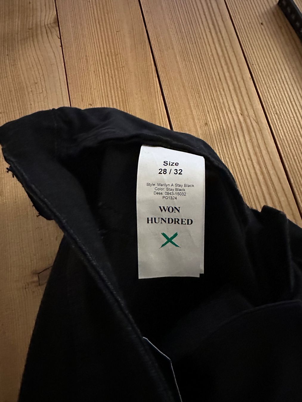 Jeans: Skinny Jeans Won Hundred – Usato da Luzern venduto da Mamutpe 2