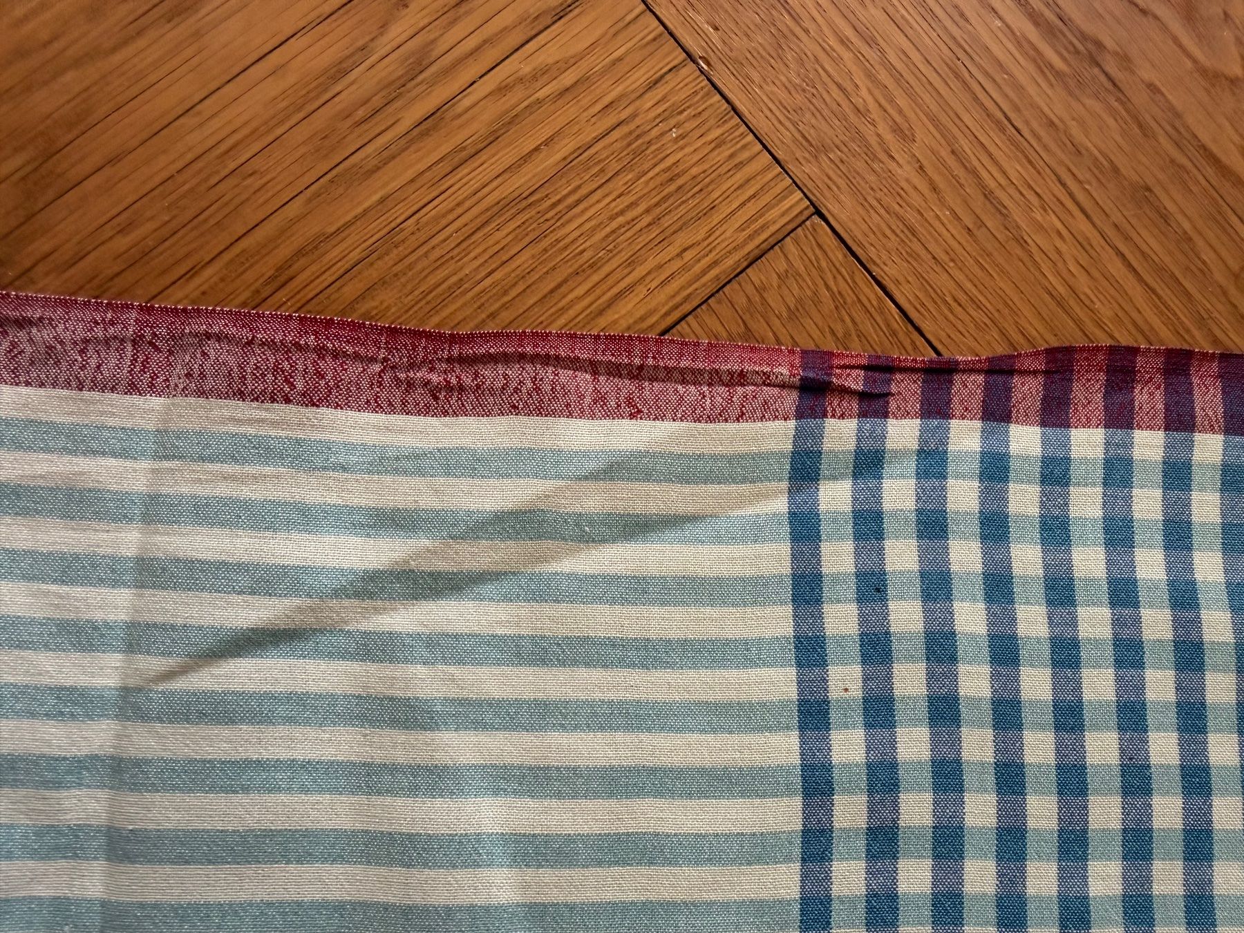 Ensoie Foulard & Sciarpe: En Soie Seidenschal 100 % Seide – Usato da Zürich venduto da chi_9dfb 6