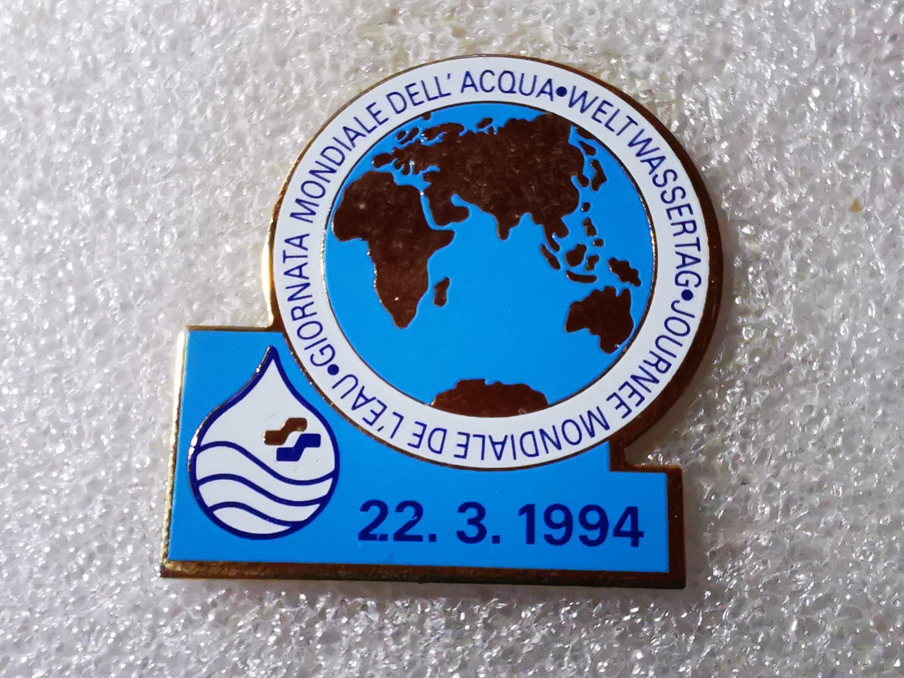 Placchette & Badge: Ansteckpin 88: Weltwassertag 1994 – Usato da Oppligen venduto da Pin-Fall-Shop