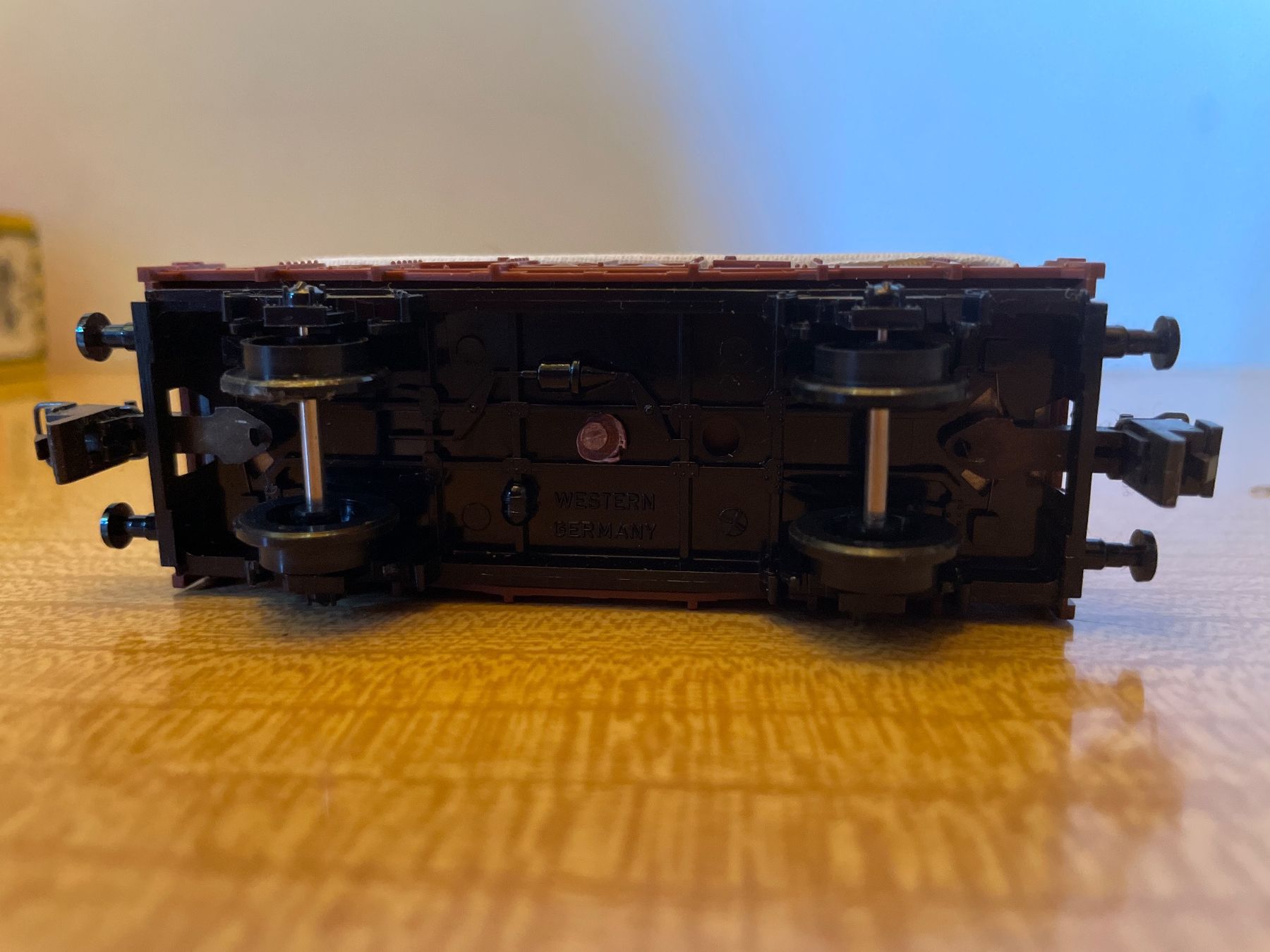 Trix Modellini di ferrovie: Trix Express H0 452 Güterwagen mit Plane – Usato da Suhr venduto da Daneli7 3