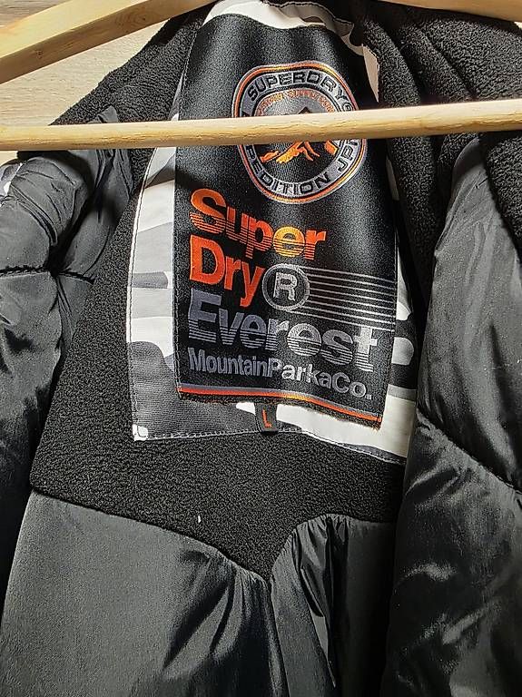 Superdry Jacken: Giacca Superdry – Gebraucht aus Cugnasco von Francomingione 2